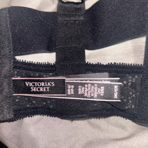 New Victoria's Secret black push up. Banded with lace Bra Size 34C. - Picture 3 of 3